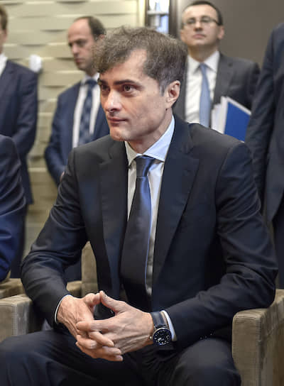 Владислав Сурков пишет стихи. Считается автором песен альбома «Полуострова» группы «Агата Кристи» и предположительно романа «Околоноля». Увлекается написанием симфонической музыки и музыкальных рассказов, играет на гитаре