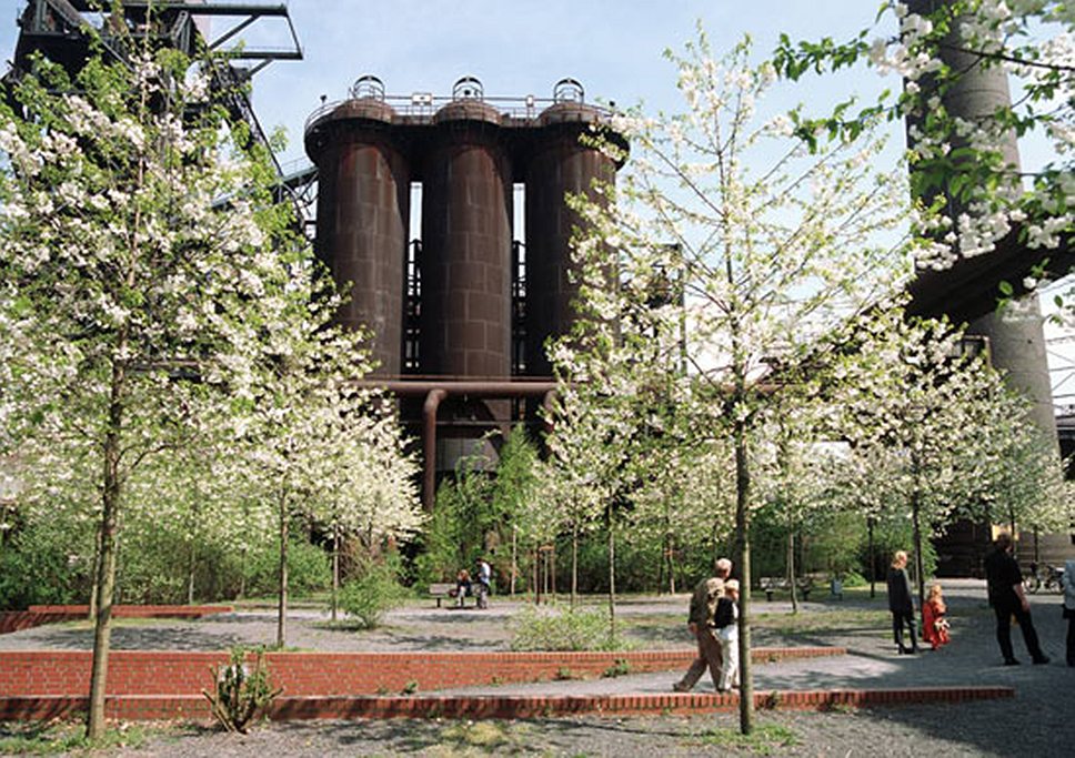 Парк Duisburg Nord Park (Latz+Partner)