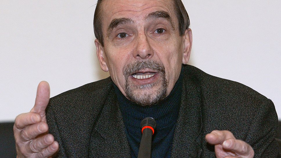 Депутат Верховного совета Лев Пономарев 