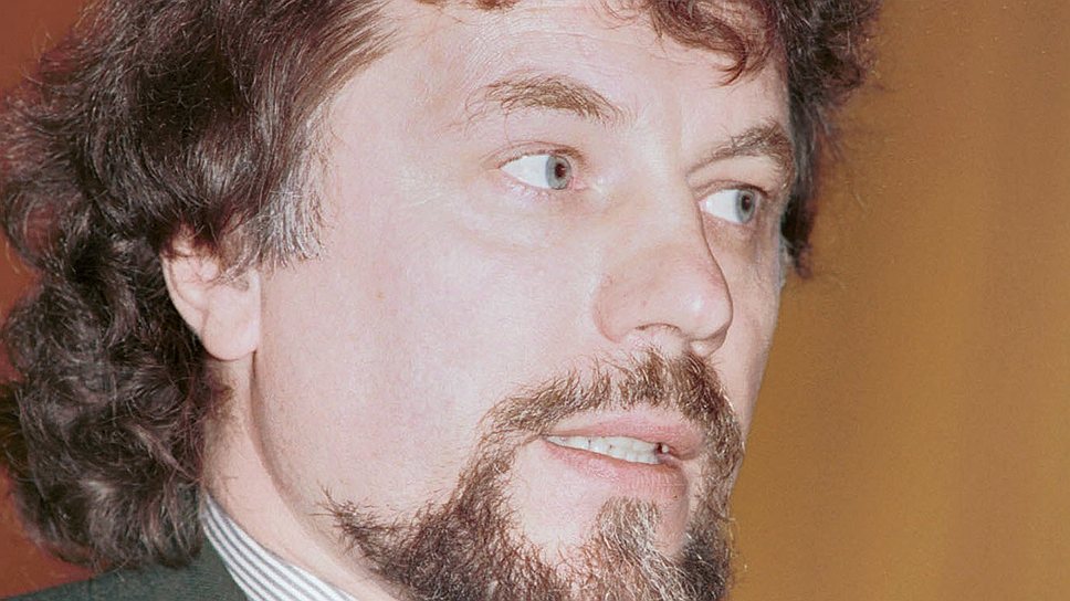 Председатель подкомитета по связям с зарубежными организациями Комитета Верховного Совета России по свободе совести, вероисповеданиям, милосердию и благотворительности Виктор Аксючиц 
