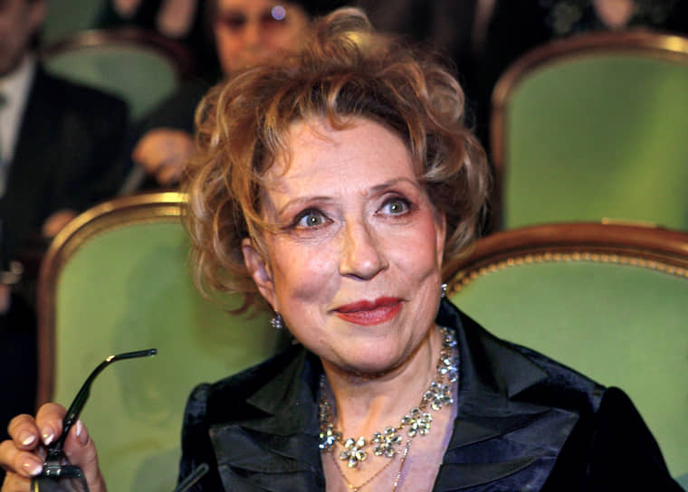 По словам Марка Захарова, «Инне Чуриковой подвластна магия преображения. Она на глазах, постепенно, зримо, может становиться красивой, своеобразной, уникальной Женской Индивидуальностью — существом, обладающим каким-то особым шармом и какой-то особой красотой. Чурикова знает тайны подсознания, и только редкая актриса способна к ним прикоснуться. Она обладает особой магической силой, которая меняет ее из роли в роль»