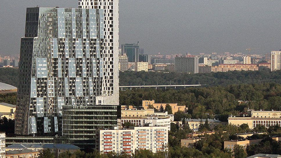 Жилой дом на Мосфильмовской (девелопер - «Дон-строй», построен в 2011 году)