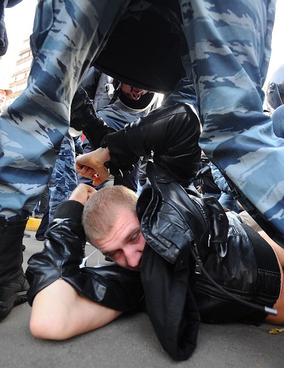 В микрорайоне Бирюлево-Западное произошло столкновение местных жителей и выходцев с Кавказа, госпитализированы пятеро 