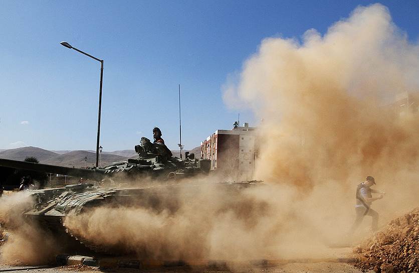 28 сентября 2014 года сирийская армия освободила город Адра на юге Сирии и район Духания в Дамаске. ВВС США нанесли удары по тренировочным базам боевиков