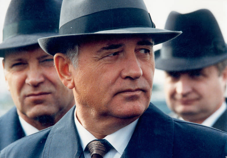 1990 год. Нобелевская премия мира присуждена президенту СССР Михаилу Горбачеву со следующей формулировкой: «в знак признания его ведущей роли в мирном процессе, который сегодня характеризует важную составную часть жизни международного сообщества» 