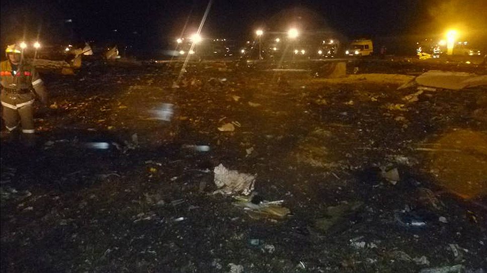 Правительство Москвы выплатит семьям погибших при крушении самолета в Казани жителей столицы суммы не менее 1 млн руб., сообщает «Интерфакс» со ссылкой на источник в городской администрации. «По данным на 7:00, поступающим с места авиакатастрофы, среди погибших 14 москвичей»,— рассказал источник 