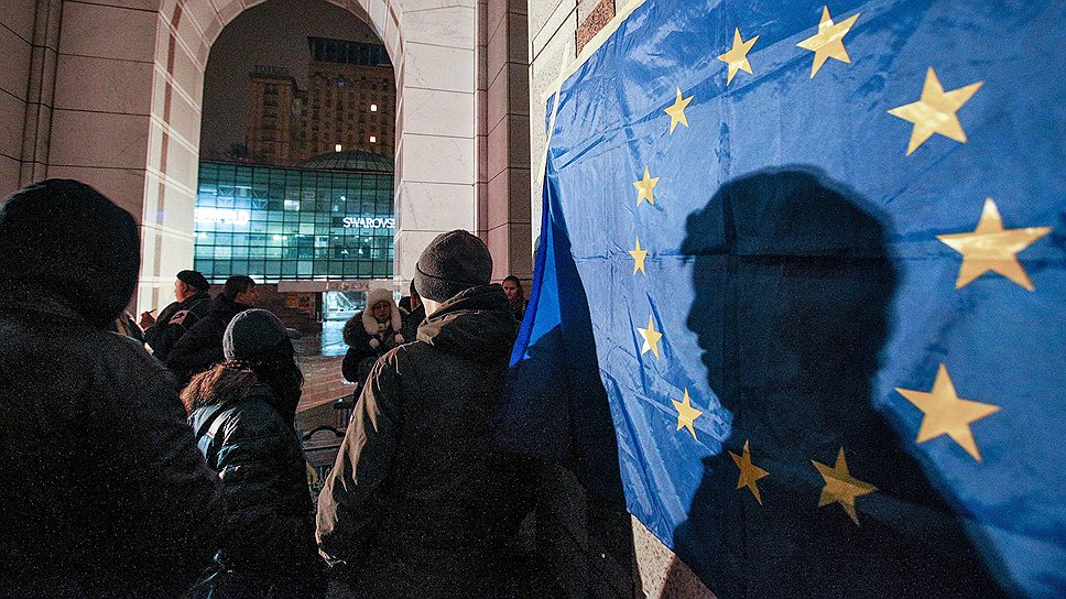 Аналогичные акции протеста прошли еще в нескольких городах Украины, в том числе в Донецке, Харькове и Львове 