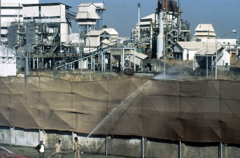 Авария, произошедшая на химическом заводе Union Carbide в индийском городе Бхопал 3 декабря 1984 года, стала крупнейшей по числу жертв техногенной катастрофой 