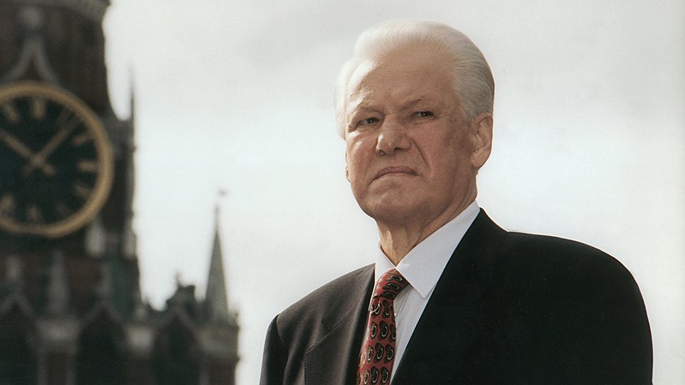 Борис Ельцин (1931 - 2007), первый президент России (1991 - 1999). Упомянут 26 апреля 2007 года «Вчера мы простились с первым президентом России Борисом Николаевичем Ельциным. Прошу вас почтить его память минутой молчания... Вы знаете, что традиция ежегодных посланий Федеральному собранию, а фактически прямых обращений к народу России была заложена Конституцией 1993 года, Конституцией, принятой по инициативе президента Ельцина»