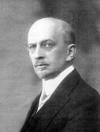 Иван Ильин (1883 - 1954), русский белоэмигрантский философ. Упомянут 3 декабря 2014 года «Приведу в этой связи одну цитату: "Кто любит Россию, тот должен желать для нее свободы; прежде всего свободы для самой России, ее международной независимости и самостоятельности; свободы для России – как единства русской и всех других национальных культур; и, наконец, – свободы для русских людей, свободы для всех нас; свободы веры, искания правды, творчества, труда и собственности" (Иван Ильин). В этом огромный смысл и хороший наказ всем нам в сегодняшнее время» Ранее Владимир Путин цитировал Ивана Ильина в посланиях 2005 и 2006 годов
