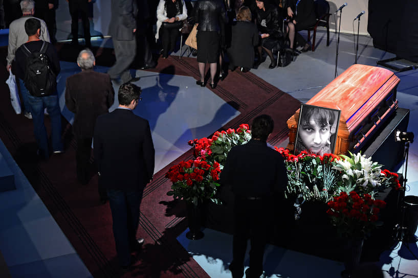 Еще одной жертвой обстрела под Луганском 17 июня 2014 года стал видеоинженер ВГТРК Антон Волошин