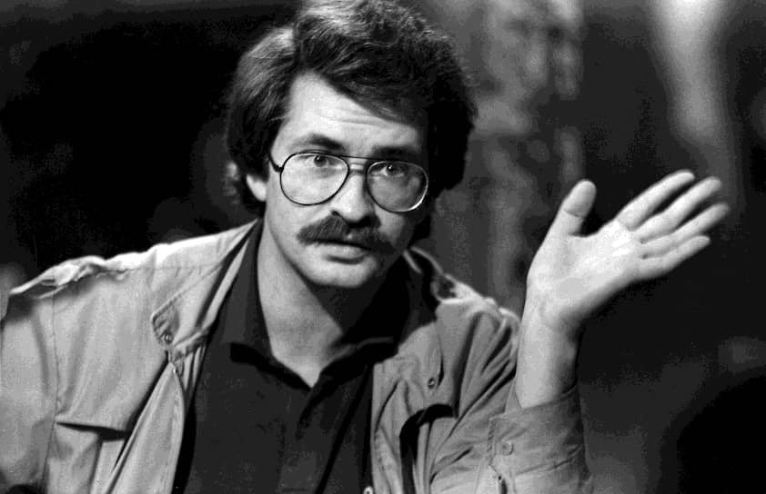 1 марта 1995 года в Москве был застрелен гендиректор ОРТ Владислав Листьев. На следующий день президент Борис Ельцин публично пообещал, что убийцы понесут наказание, но преступление до сих пор остается нераскрытым