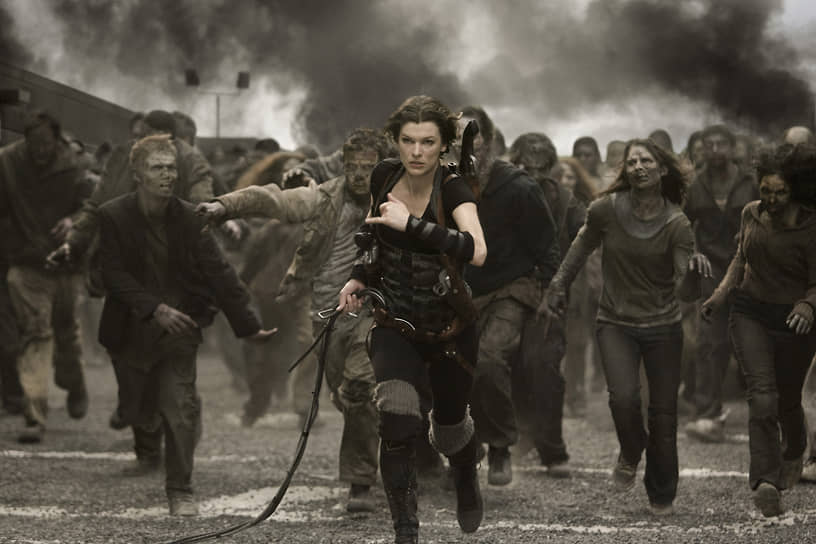 В 2002 году Милла Йовович снялась в киноверсии игры Resident Evil («Обитель зла»), самостоятельно исполнив многие трюки в фильме 