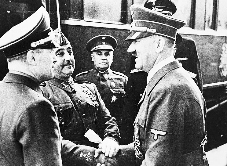 Во время Второй мировой войны Испания старалась сохранять нейтралитет. Франсиско Франко говорил немецкому послу в Испании Гансу Генриху Дикхофу: «Такая осторожная политика отвечает не только интересам Испании, но и интересам Германии. Нейтральная Испания, поставляющая Германии вольфрам и другие продукты, в настоящее время нужнее Германии, чем вовлеченная в войну». В октябре 1940 года Франко встретился с Гитлером (на фото справа) и отказался участвовать в плане по захвату Гибралтара, потребовав более выгодных условий соглашения. В итоге после окончания войны режим Франсиско Франко смог удержаться