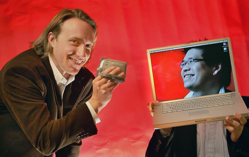 2005 год. Зарегистрировано доменное имя видеохостинга YouTube На фото: сооснователь компании YouTube Чад Харли