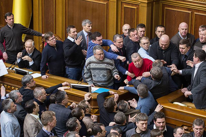 Заявление Госпогранслужбы Украины: принято решение перейти на упрощенный пропуск через государственную границу граждан, которые пострадали во время силового противостояния в Киеве и нуждаются в лечении за рубежом