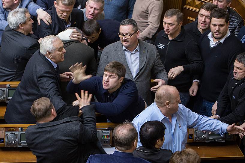 Все служащие внутренних войск покинули Киев