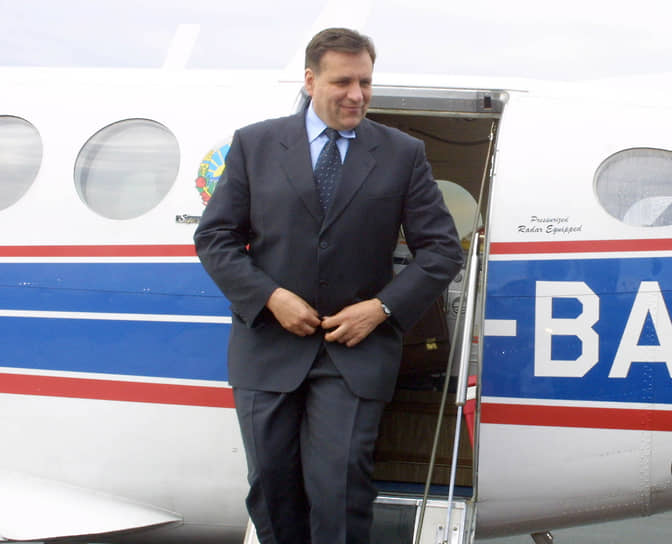 Президент Республики Македония (ныне — Северная Македония) Борис Трайковский погиб, направляясь в Боснию и Герцеговину для участия в международной конференции 