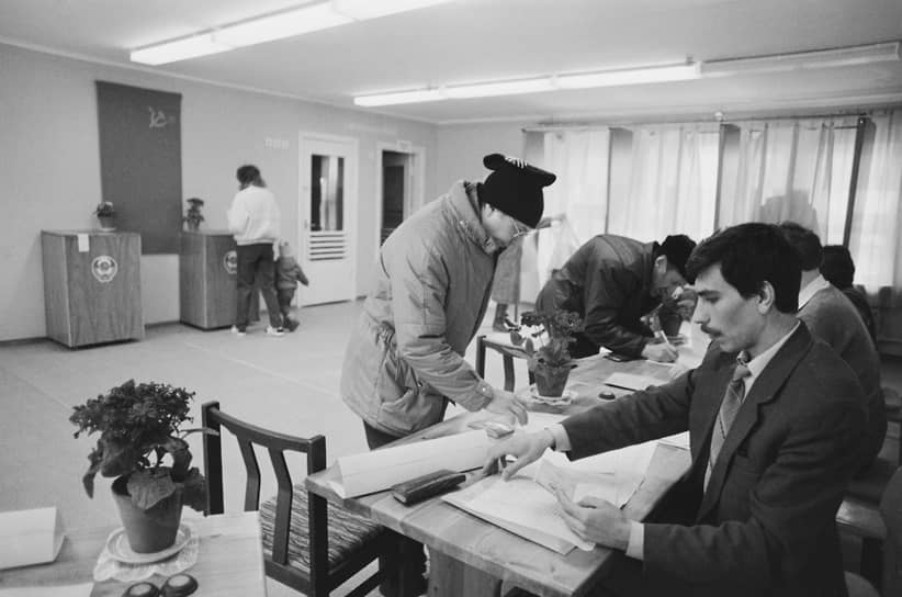 1991 год. Около 74 % населения Латвии на референдуме проголосовали за независимость от СССР, на референдуме в Эстонии — 78 % жителей страны