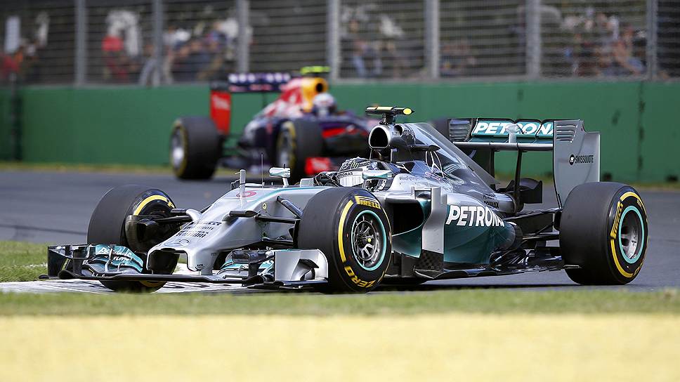 Победителем в гонке стал пилот Mercedes Нико Росберг (Германия) 