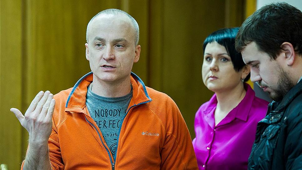Андрей Денисенко, лидер отделения «Правого сектора» в Днепропетровске, заместитель руководителя центрального штаба партии и предвыборного штаба кандидата в президенты Украины Дмитрия Яроша 