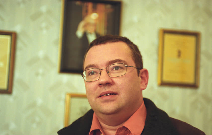 2001 год. Борис Крюк стал новым ведущим телевизионной игры «Что? Где? Когда?»  