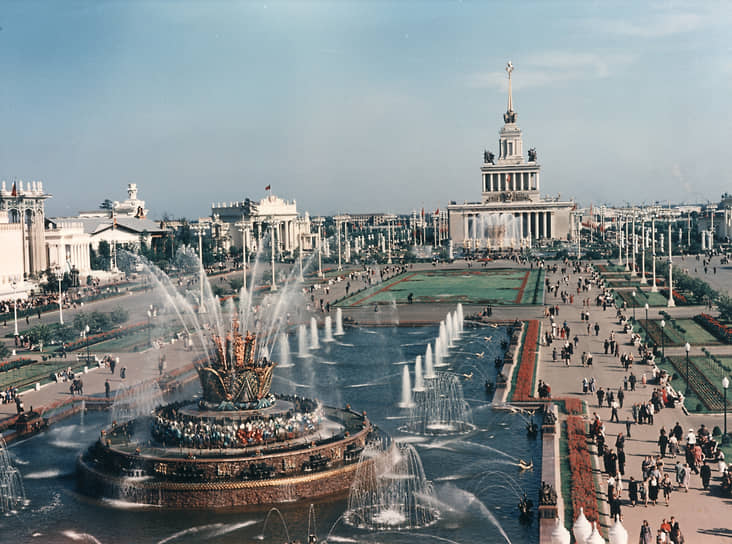 1 августа 1939 года на северо-востоке Москвы заработала Всесоюзная сельскохозяйственная выставка. С момента открытия название выставочного комплекса менялось несколько раз 