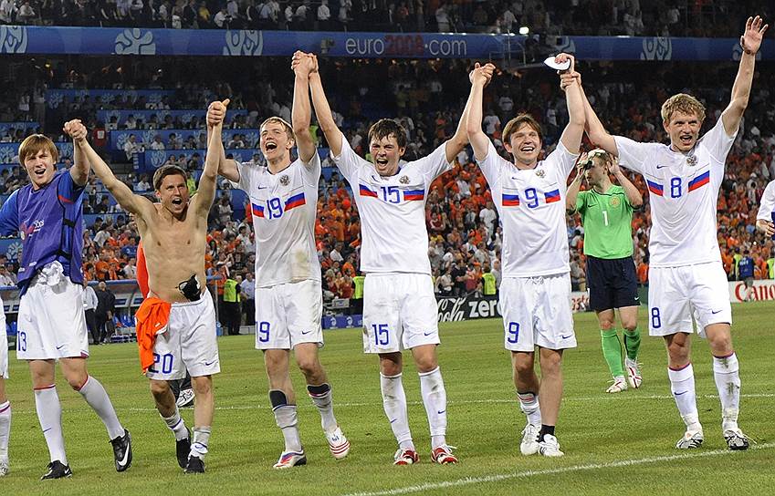 2008 год. Сборная России по футболу впервые в истории вышла в полуфинал чемпионата Европы Евро-2008, выиграв у сборной Нидерландов — 3:1 