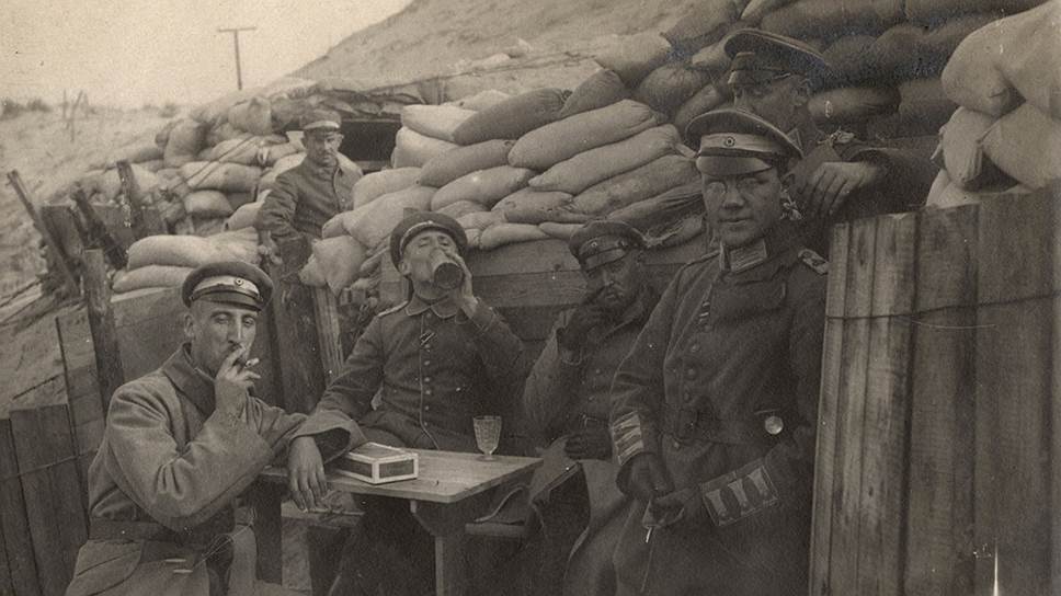 Война в 1914 году разворачивалась на двух основных театрах военных действий — французском и русском,— а также на Балканах (в Сербии), на Кавказе, Ближнем Востоке (с ноября 1914 года) и в колониях европейских государств: в Африке, в Китае, в Океании. Тогда все участники войны собирались закончить боевые действия за несколько месяцев путем решительного наступления. Никто не ожидал, что война примет затяжной характер