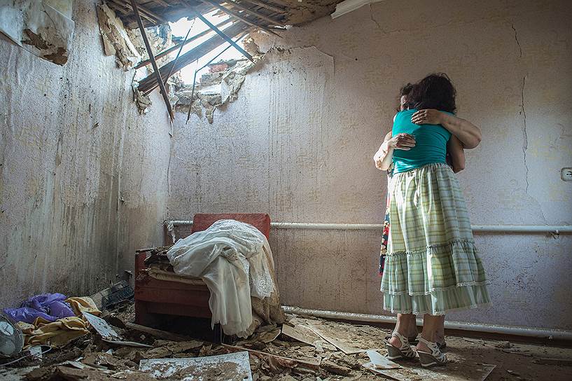 May, 20 A house in Slovyansk shelled with mortars 