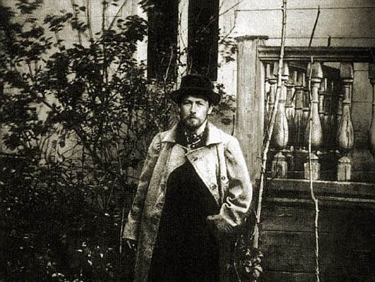 За 25 лет творчества Антон Чехов создал около 900 различных произведений (коротких юмористических рассказов, серьезных повестей, пьес), многие из которых стали классикой. Его пьесы «Чайка», «Три сестры», «Иванов», «Дядя Ваня», «Вишневый сад» и многие другие известны во всем мире 