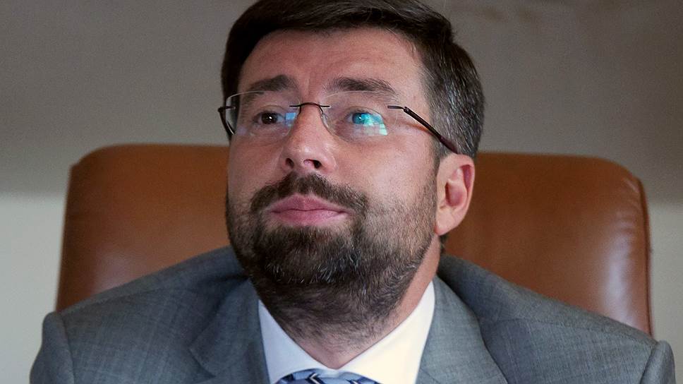 Нашей задачей было сохранить вот эту «серую» базу скрытых обязательств Мособлбанка. Если бы она умерла, то масштаб бедствия исчислялся бы суммой под 100 млрд руб. 
