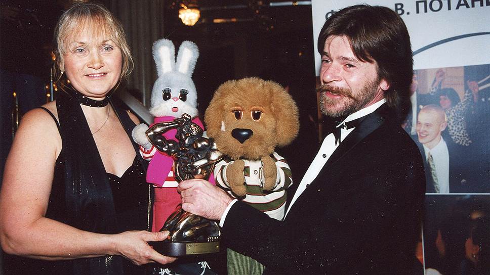 «Спокойной ночи, малыши!» — лауреат премии «ТЭФИ» (в 1997-м, 2002-м и 2003-м годах) в номинации «Лучшая детская программа»
