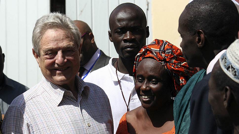 Основатель Soros Fund Management Джордж Сорос привык вкладывать свои средства (около $20 млрд) в развитие институтов «открытого общества». Так на «повышение прозрачности государственных структур по всему миру», «преодоление барьеров для афроамериканцев» и другие социальные программы финансист потратил $10 млрд 