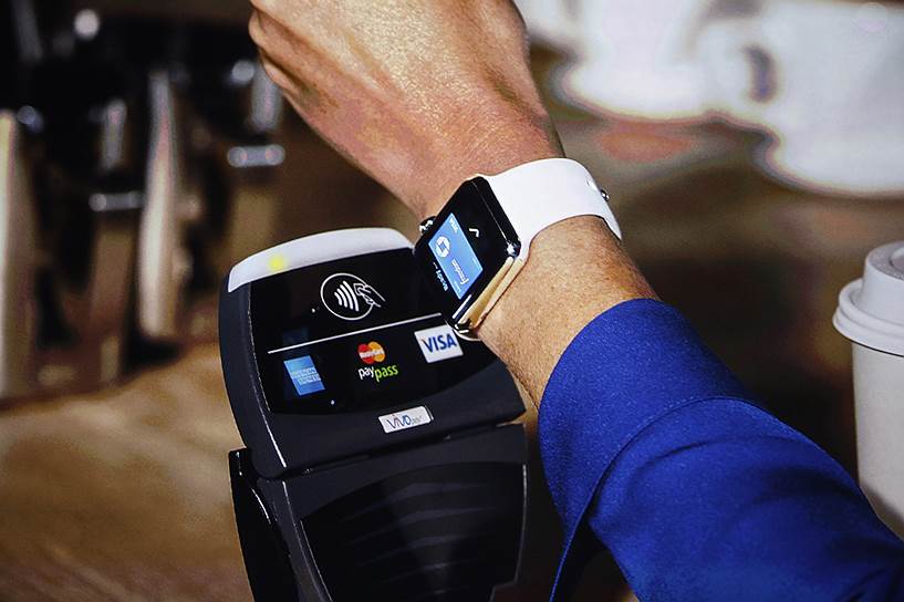 Apple Pay также доступна через Apple Wacth 