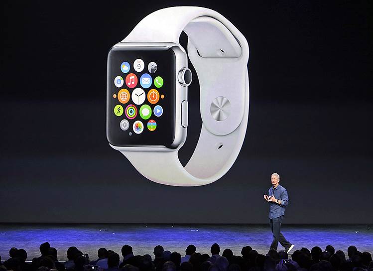 Тиму Куку снова пришлось выйти на сцену, чтобы представить Apple Watch 