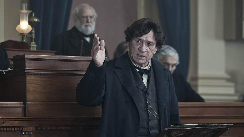 В 2013 году Джонс получил номинации сразу на «Оскар», «Золотой глобус» и BAFTA за роль второго плана в биографической драме «Линкольн» (на фото). Последние актерские работы Джонса — триллер «Уондер» и комедия «Афера по-голливудски» (2020) 