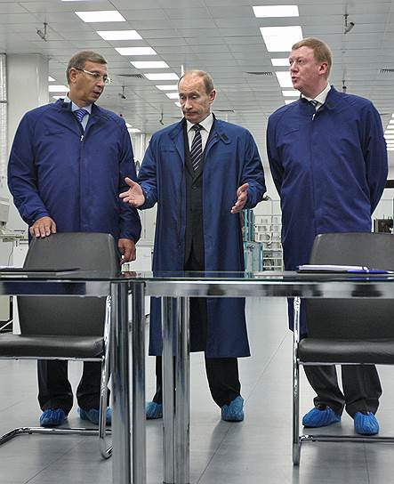 «Президент Владимир Путин обладает конечно же, сумасшедшей властью. Но я никогда не завидовал ему, потому что вижу, с какой жертвенной отдачей всего себя связана эта власть. Тут на кон поставлена его жизнь, его здоровье, его интересы» 