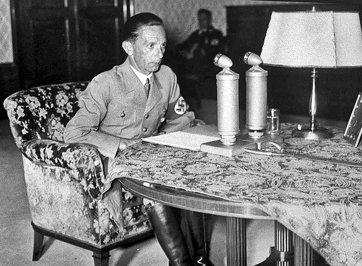 «Собственность обязывает и крепко привязывает»  В 1938 году Магда Геббельс была готова подать на развод из-за любовной связи мужа с чешской актрисой Лидой Бааровой. А сам Йозеф Геббельс в то время серьезно задумывался об отставке. С назревающим скандалом справился лично Адольф Гитлер: он наложил на развод свое вето, отправив министра пропаганды на несколько месяцев на Родос 