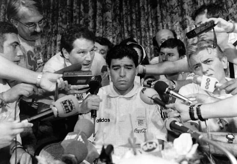 На чемпионате мира по футболу в США 1994 года у аргентинского нападающего в крови был обнаружен эфедрин. Футболист, ранее уличавшийся в применении кокаина, был дисквалифицирован на 15 месяцев. Позже Марадона выдвинул несколько версий случившегося. По одной из них, FIFA негласно разрешила игроку принимать эфедрин для снижения веса, опасаясь, что без него чемпионат потерял бы в зрелищности