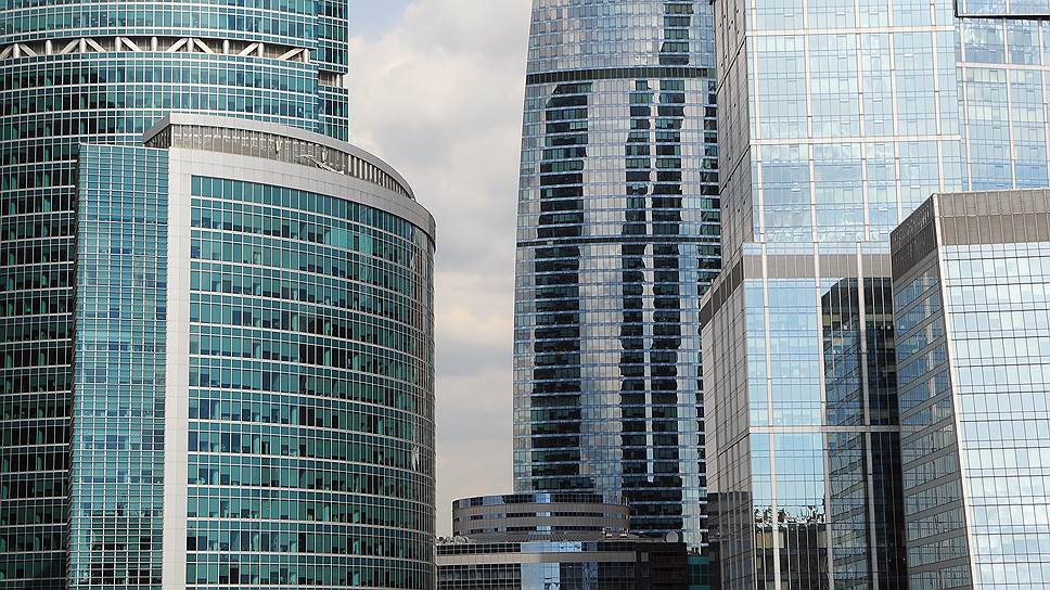 Город мрака с высоты