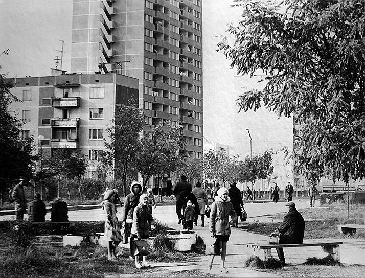 В городе действовали четыре промышленных предприятия, в том числе завод «Юпитер», выпускавший лентопротяжные механизмы для магнитофонов (бытовых и специального назначения)