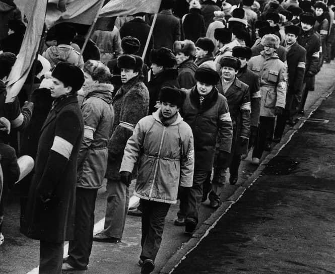 1959 год. ЦК КПСС и Совет Министров СССР приняли постановление «Об участии трудящихся в охране общественного порядка в стране». В стране официально начали работать добровольные народные дружины 