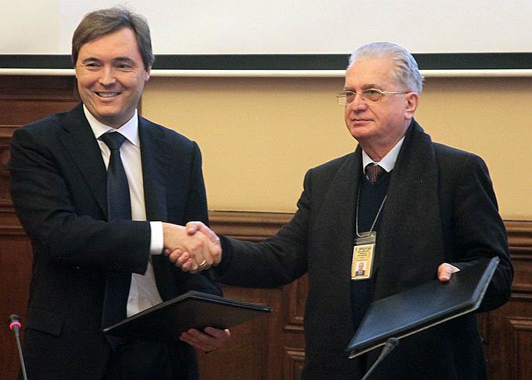 Председатель совета директоров «Группы ЛСР» Андрей Молчанов (слева) и генеральный директор Эрмитажа Михаил Пиотровский 