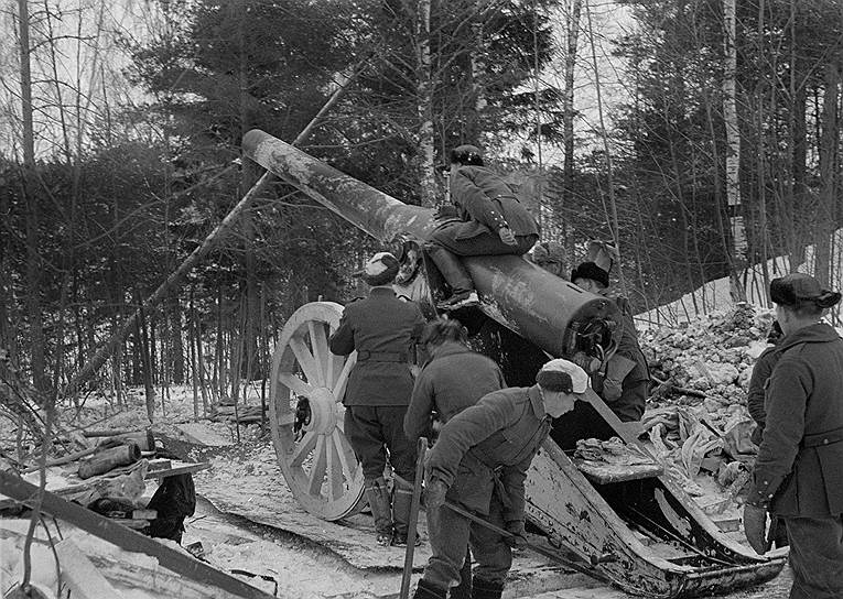 Артиллерийский расчет у поселка Импилахти, февраль 1940 года 