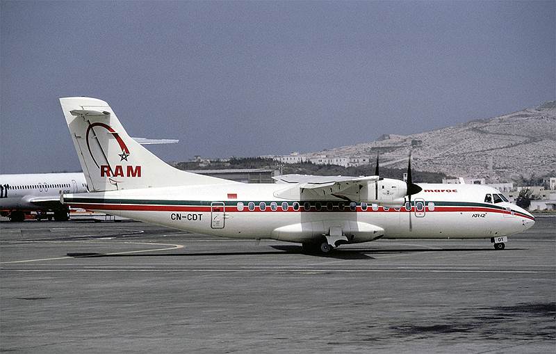 21 августа 1994 года 44 человека погибли в результате крушения самолета ATR-42 авиакомпании Air Maroc. Самолет упал в Атласских горах из-за действий командира, отключившего автопилот и намеренно направившего самолет в землю. Союз пилотов Марокко не согласился с выводами расследования