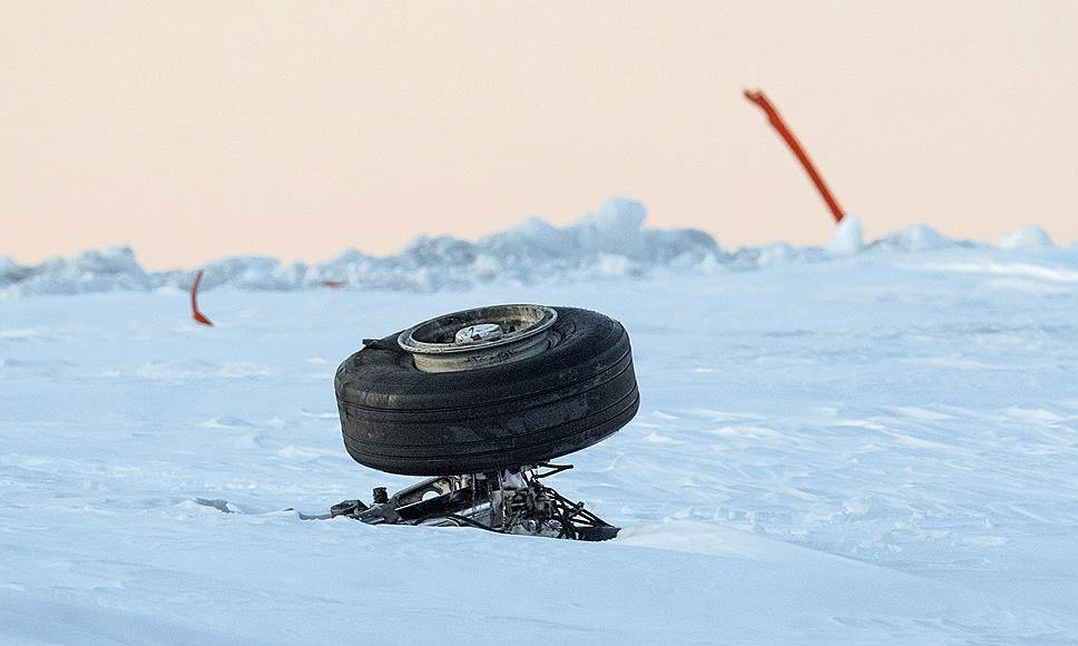 Галифакс, Канада. Шасси самолета Airbus A320, оторвавшееся во время жесткой посадки 