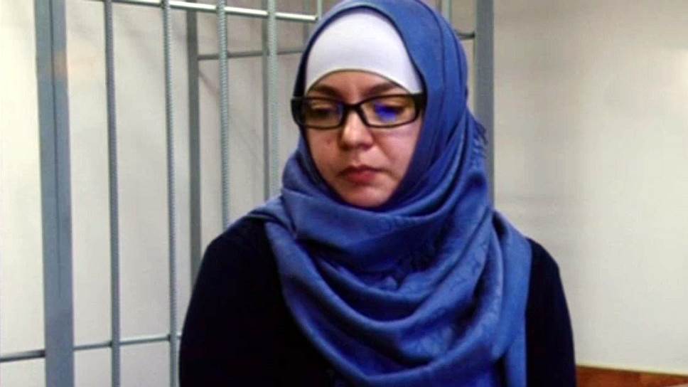 Эльвира Султанахметова, приговоренная к 120 часам обязательных работ за призыв не отмечать Новый год 