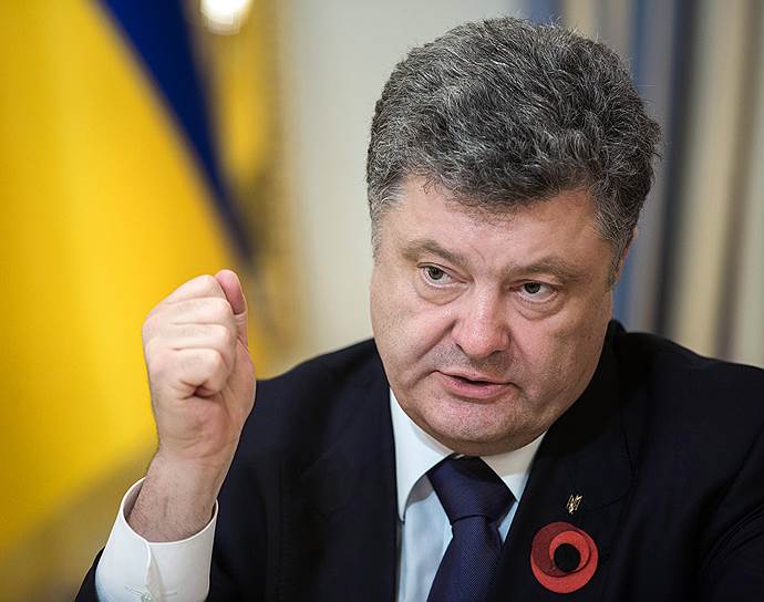 20 мая. «Вряд ли я доверяю Владимиру Путину». Президент Украины Петр Порошенко (на фото) дал интервью «Би-би-си». Господин Порошенко дал оценку отношениям Украины с Россией, признавшись в недоверии к президенту РФ Владимиру Путину, и с Западом, на поддержку которого украинский президент по-прежнему рассчитывает. Петру Порошенко также пришлось ответить на вопросы о проблемах коррупции и олигархии в своей стране: он заверил потенциальных иностранных инвесторов, что ситуация благодаря новым властям улучшается буквально с каждым днем