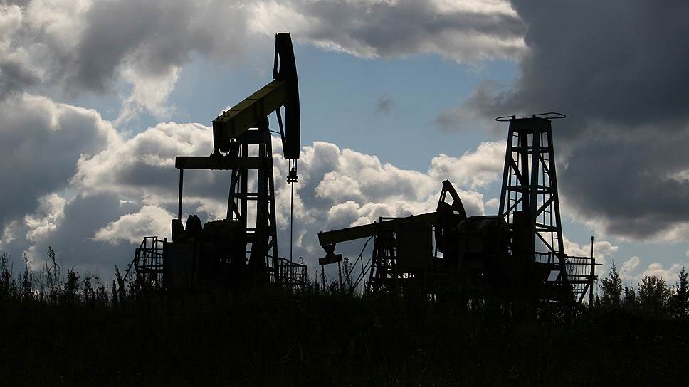 Как нефтяники уходят от санкций в Иран 